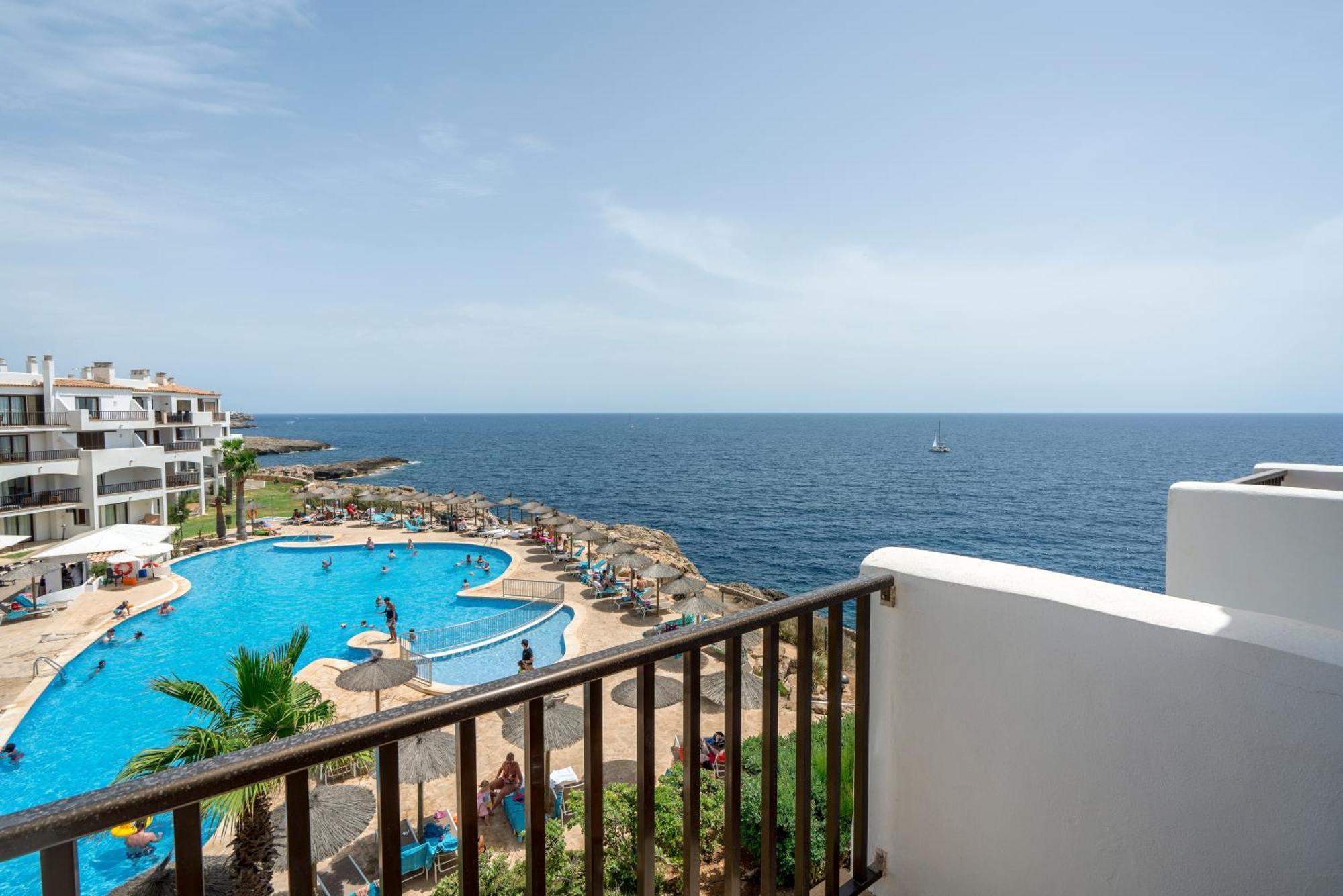 Alua Suites Las Rocas Cala D´Or Kültér fotó