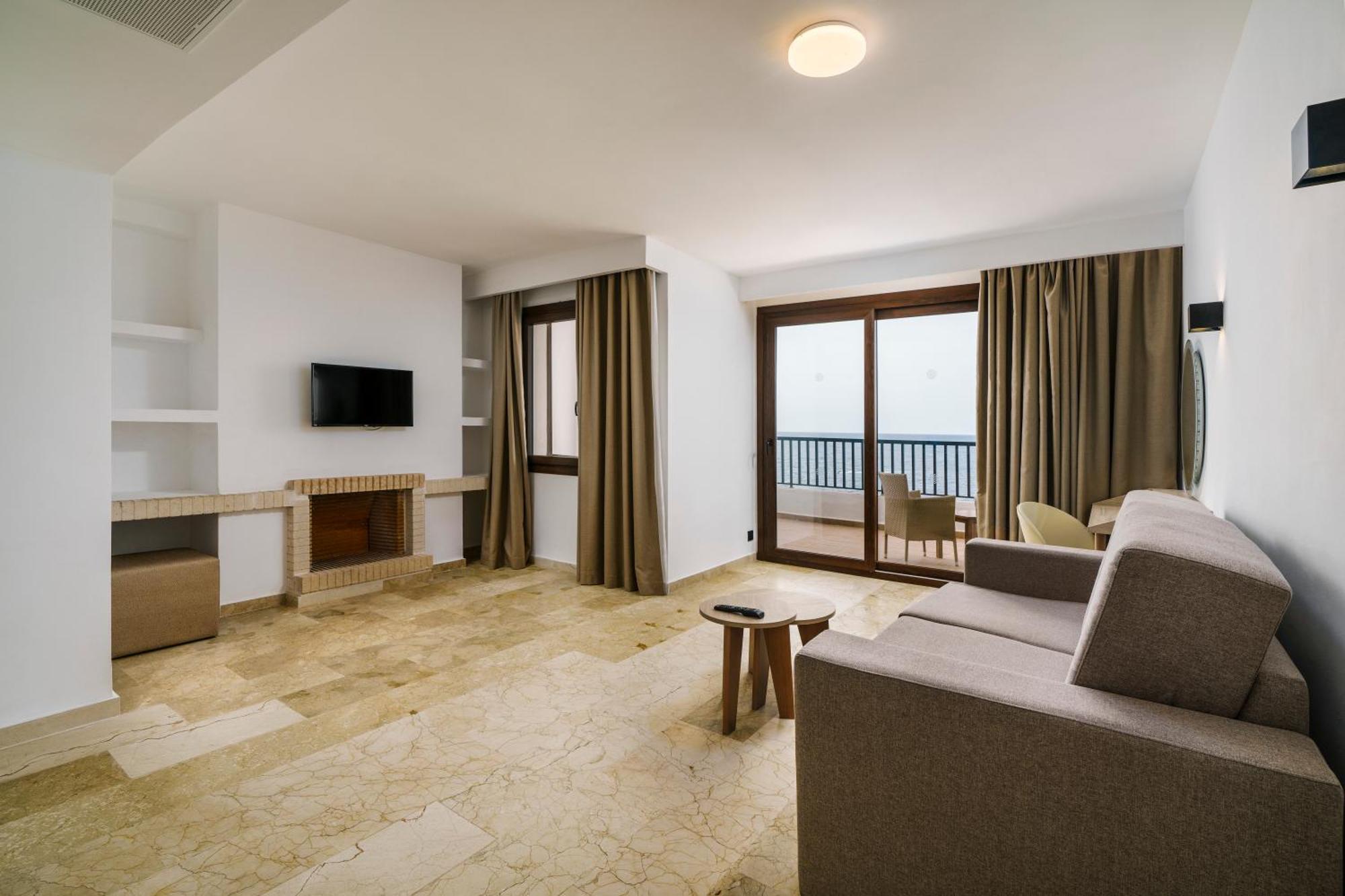 Alua Suites Las Rocas Cala D´Or Kültér fotó