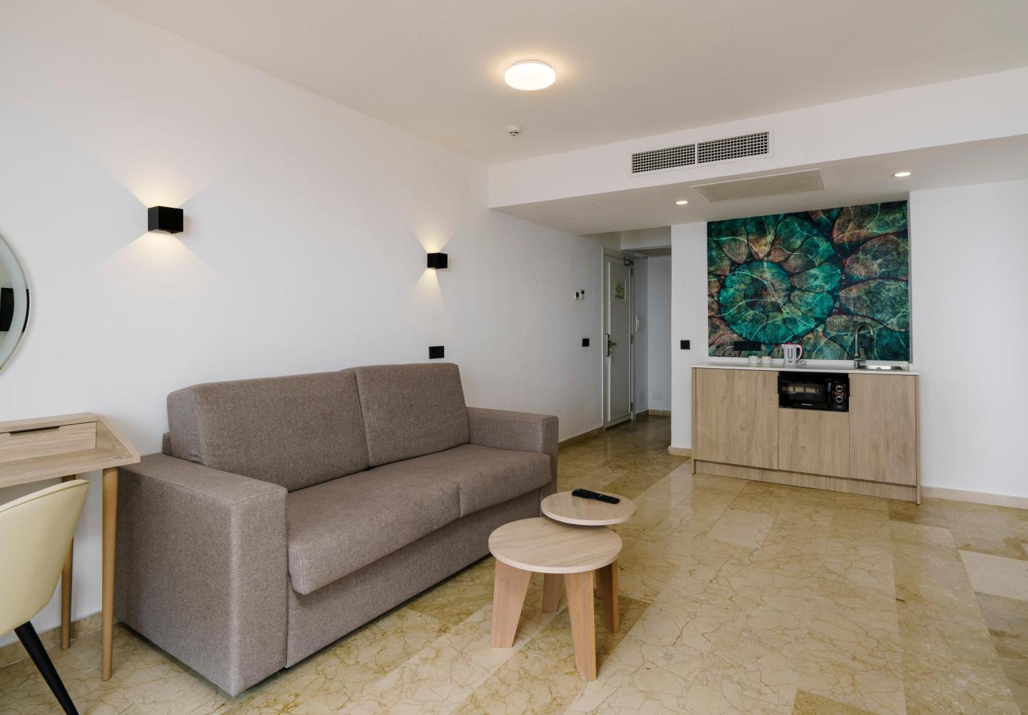 Alua Suites Las Rocas Cala D´Or Kültér fotó